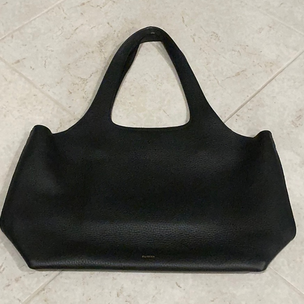 Cuyana Black 13 inch system tote